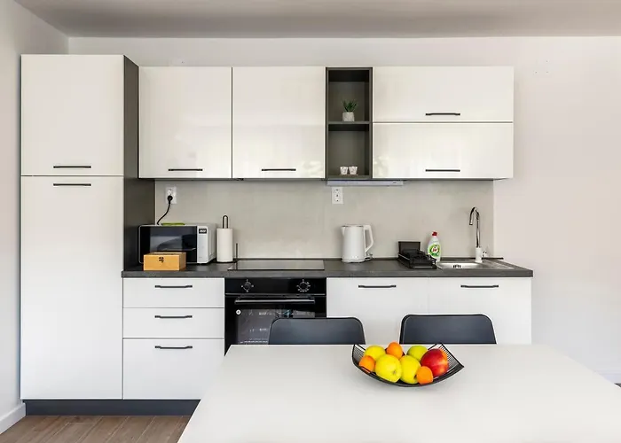 Apartment Fani With Free Private Parking
