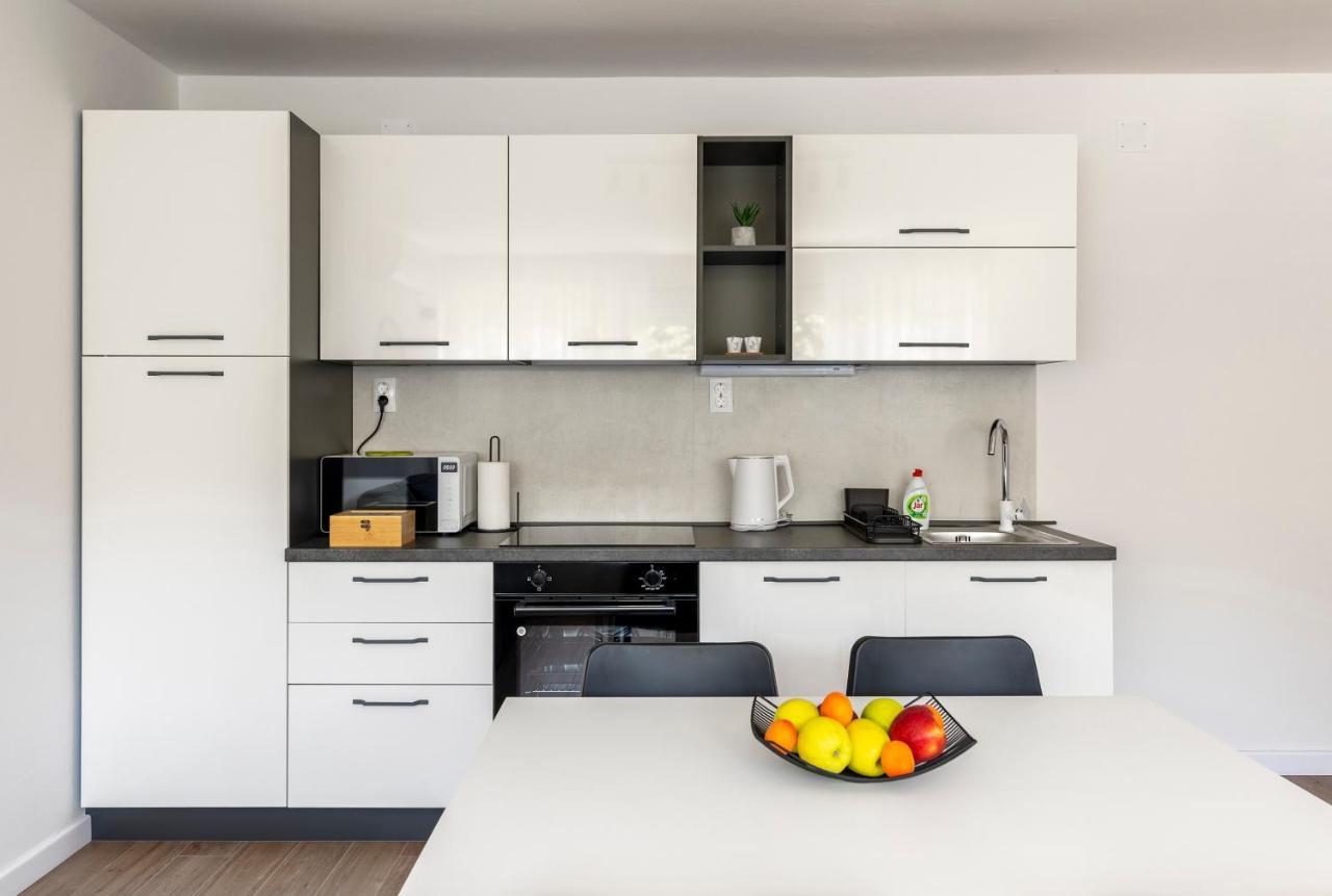 Fani With Free Private Parking Apartment