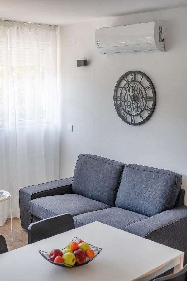 Apartament Fani With Free Private Parking *